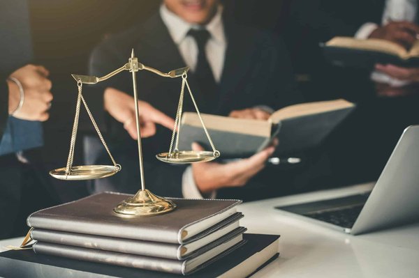 Réussir la cession de fonds de commerce à paris avec un avocat